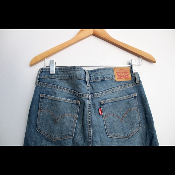 Levi Jeans - Picture 2 of 7